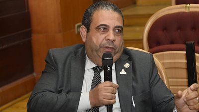 النائب أيمن الصفتي يتقدم باقتراح برغبة للحد من آثار زيادة أسعار المحروقات