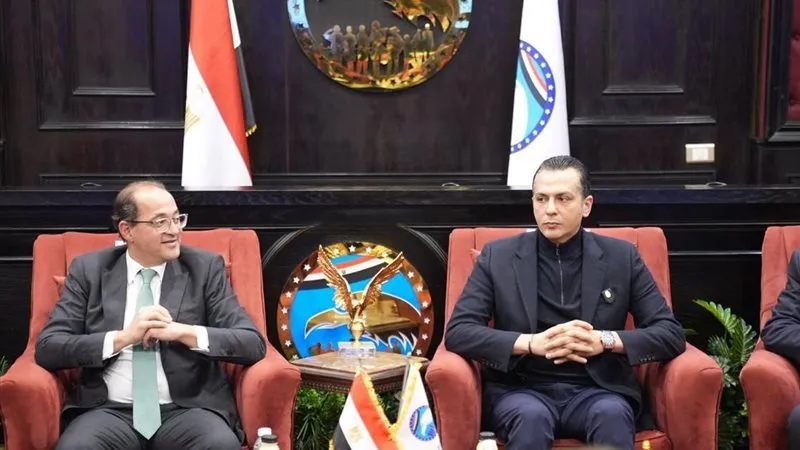 جانب من الندوة