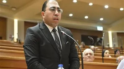 طلب إحاطة بشأن حصر تعداد حملة الماجستير والدكتوراه تمهيدًا لتعيينهم