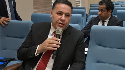 لجنة الإدارة المحلية تناقش إغلاق مجزر الدواجن بقرية لقانة بعد تلقي شكاوى 