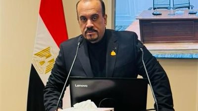  إيهاب إمام: الدولة توازن باقتدار بين الإصلاح الاقتصادي وتخفيف الأعباء