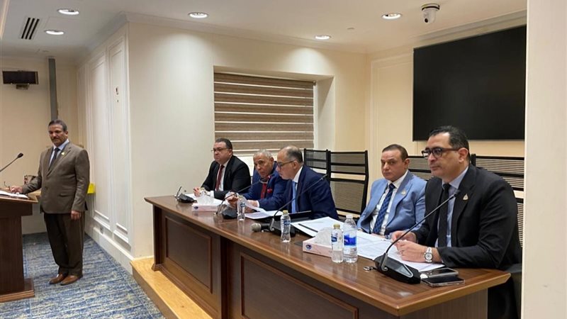 اجتماع  لجنة الإسكان