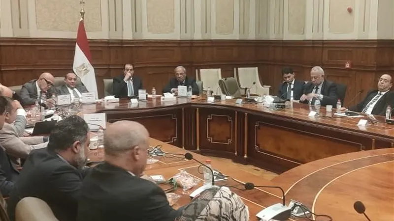 اجتماع لجنة الإسكان