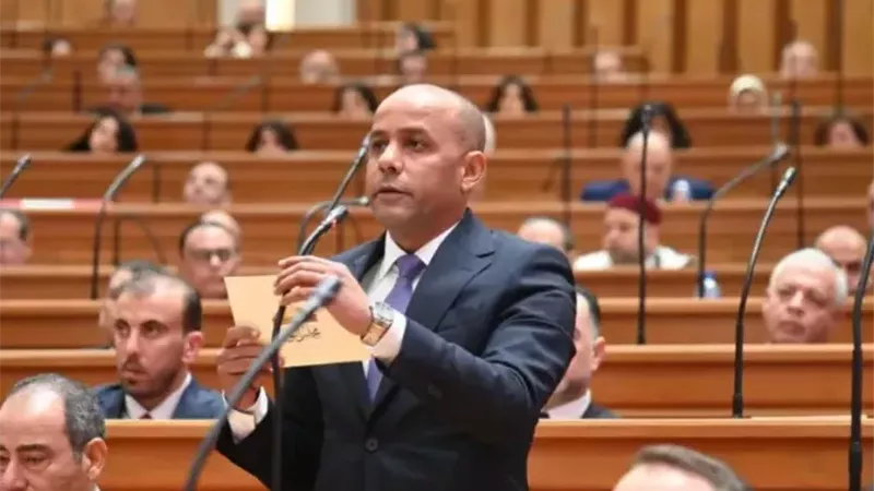 النائب ياسر منصور